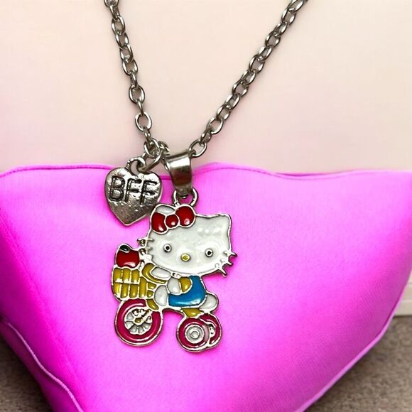 Hello Kitty Best Friends Forever BFF Silver Necklace Set - Picture 2 of 3